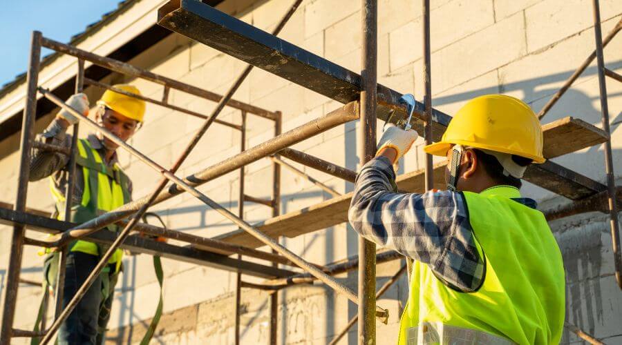 Roof Leak Patching in Caruthers, CA